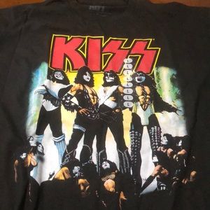 Men’s large kiss shirt